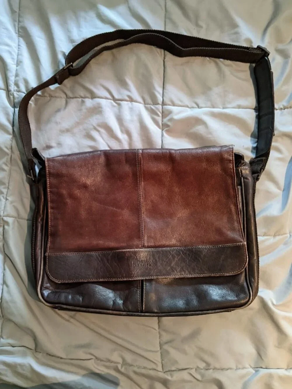 Kenneth Cole Reaction Brown Leather Messenger Laptop Bag Crossbody Briefcase
